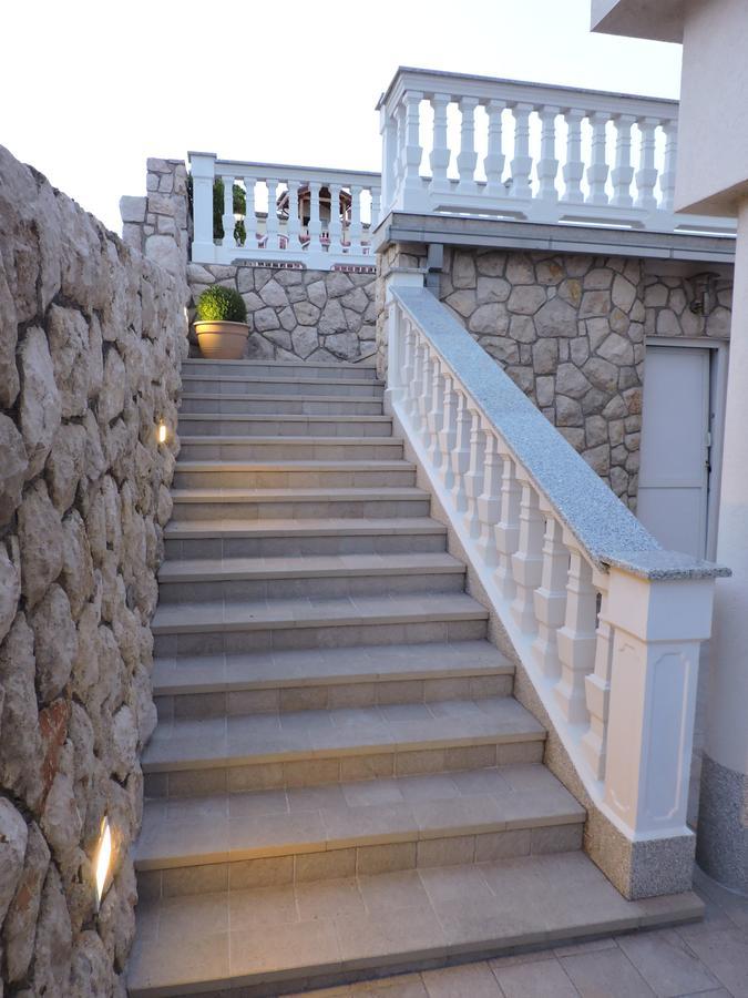 נובי ווינודולסקי Apartments Villa Residenca מראה חיצוני תמונה